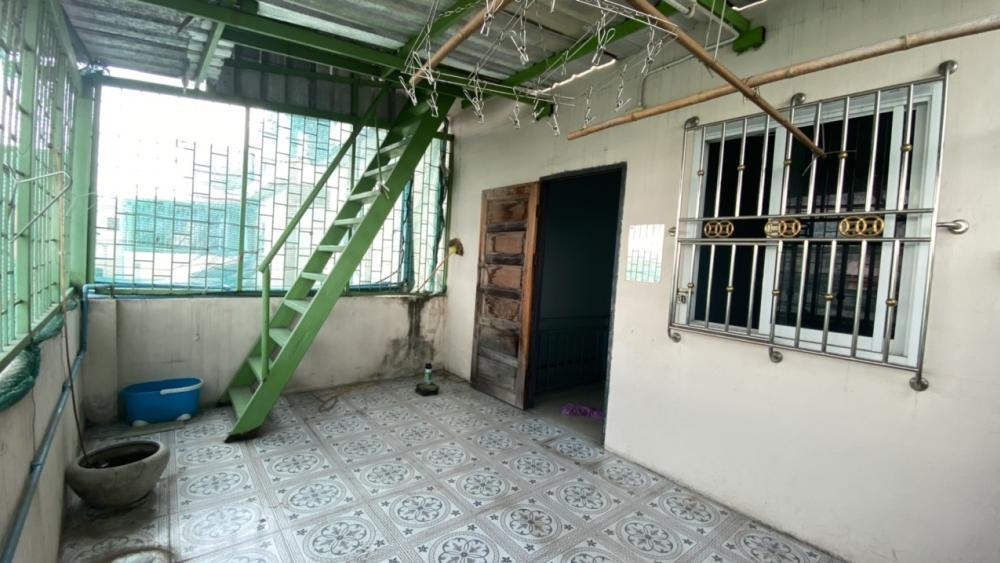 For SaleShop HouseRama 2, Bang Khun Thian : S-OBKT101 Commercial building for sale, Bang Khun Thian Road - Chai Talay, 4 floors, size 18 sq m, usable area 288 sq m, 6 bedrooms, 4 bathrooms, 4.1 million 064-959-8900