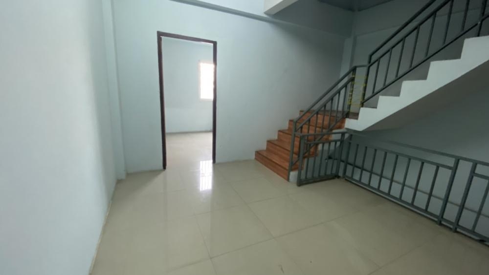 ขายอาคารพาณิชย์พระราม 2 บางขุนเทียน : S-OBKT101 ขาย อาคารพาณิชย์ ถ.บางขุนเทียน-ชายทะเล 4ชั้น ขนาด 18ตร.ว. พื้นที่ใช้สอย 288ตร.ม. 6นอน 4น้ำ 4.1ล้าน 064-959-8900