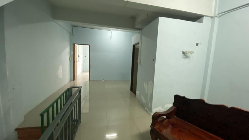 ขายอาคารพาณิชย์พระราม 2 บางขุนเทียน : S-OBKT102 ขาย อาคารพาณิชย์ ถ.บางขุนเทียน-ชายทะเล 4ชั้น ขนาด 18ตร.ว. พื้นที่ใช้สอย 268ตร.ม. 6นอน 4น้ำ 4.1ล้าน 064-959-8900