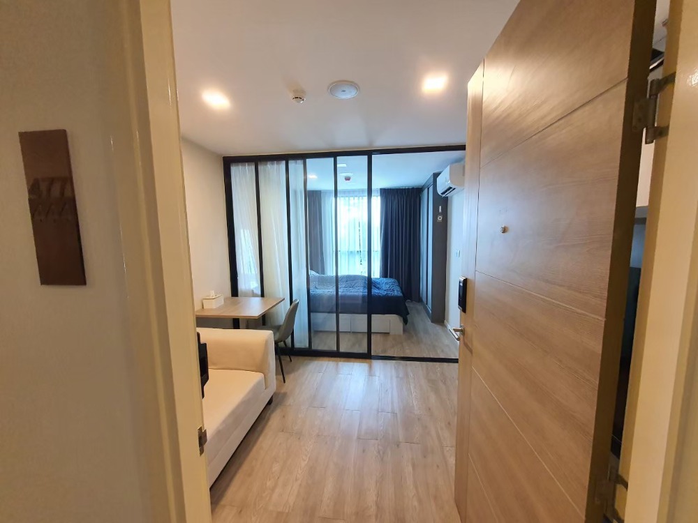 ขายคอนโดลาดพร้าว เซ็นทรัลลาดพร้าว : รหัสทรัพย์ BH0270 Atmoz Ladprao 15 ห้องขนาด 28.6 ตร.ม. แบบ 1 ห้องนอน 1 ห้องน้ำ ชั้น 4