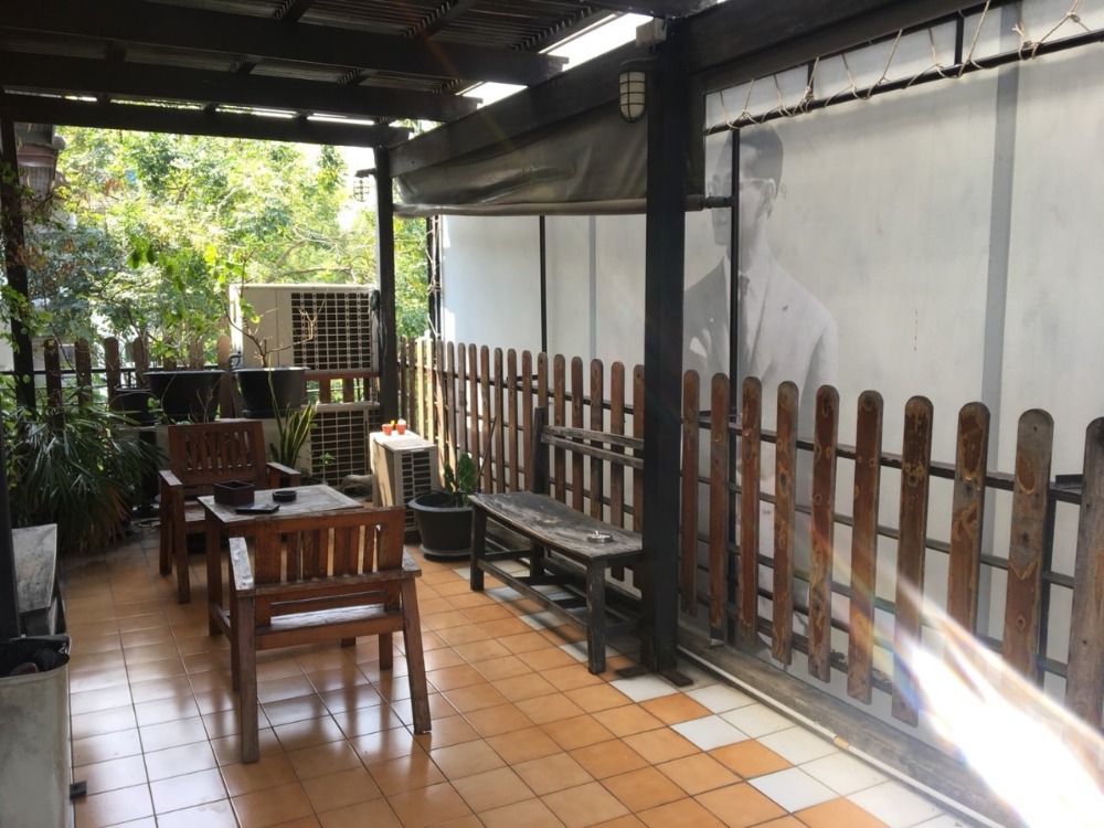 For SaleShop HouseRamkhamhaeng, Hua Mak : S-OTIT103 for sale, commercial building, Town in Town Village, Soi 2, 3 floors, size 60 sq m., usable area 240 sq m., 5 bathrooms, 22 million, 064-959-8900