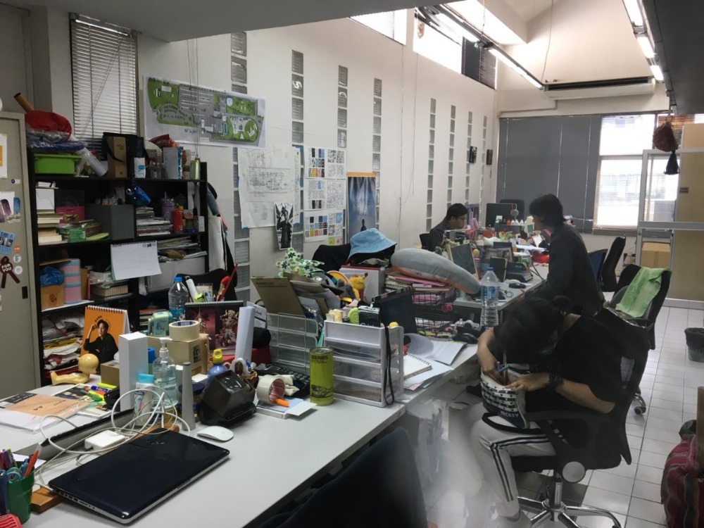 For SaleShop HouseRamkhamhaeng, Hua Mak : S-OTIT103 for sale, commercial building, Town in Town Village, Soi 2, 3 floors, size 60 sq m., usable area 240 sq m., 5 bathrooms, 22 million, 064-959-8900