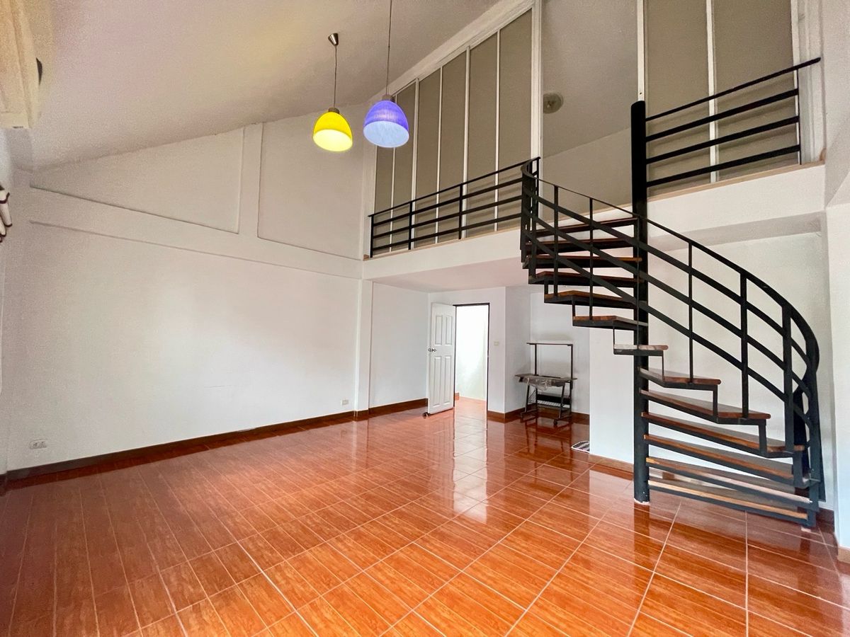 ขายทาวน์โฮมแจ้งวัฒนะ เมืองทอง : ✨ พร้อมขาย! ทาวน์โฮม เดอะ รูฟ แจ้งวัฒนะ (หลังมุม) รีโนเวทใหม่ พื้นที่กว้าง อยู่สบาย