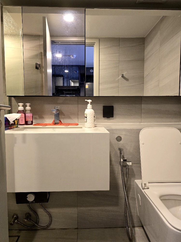 For SaleCondoSiam Paragon ,Chulalongkorn,Samyan : Park Origin Chula - Samyan【𝐒𝐄𝐋𝐋 & 𝐑𝐄𝐍𝐓】🔥Modern style Loft room Fully furnished/appliances, great view, close to Samyan MRT🔥 ติดต่อไลน์ไอดี: @hacondo