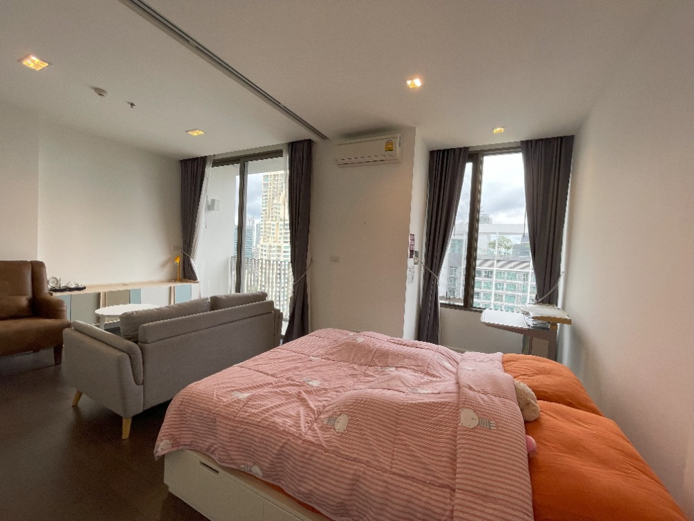For RentCondoSathorn, Narathiwat : Condo for rent Nara 9 by Eastern Star, high floor, good view, central location, near BTS Chong Nonsi (area 39.44 square meters)