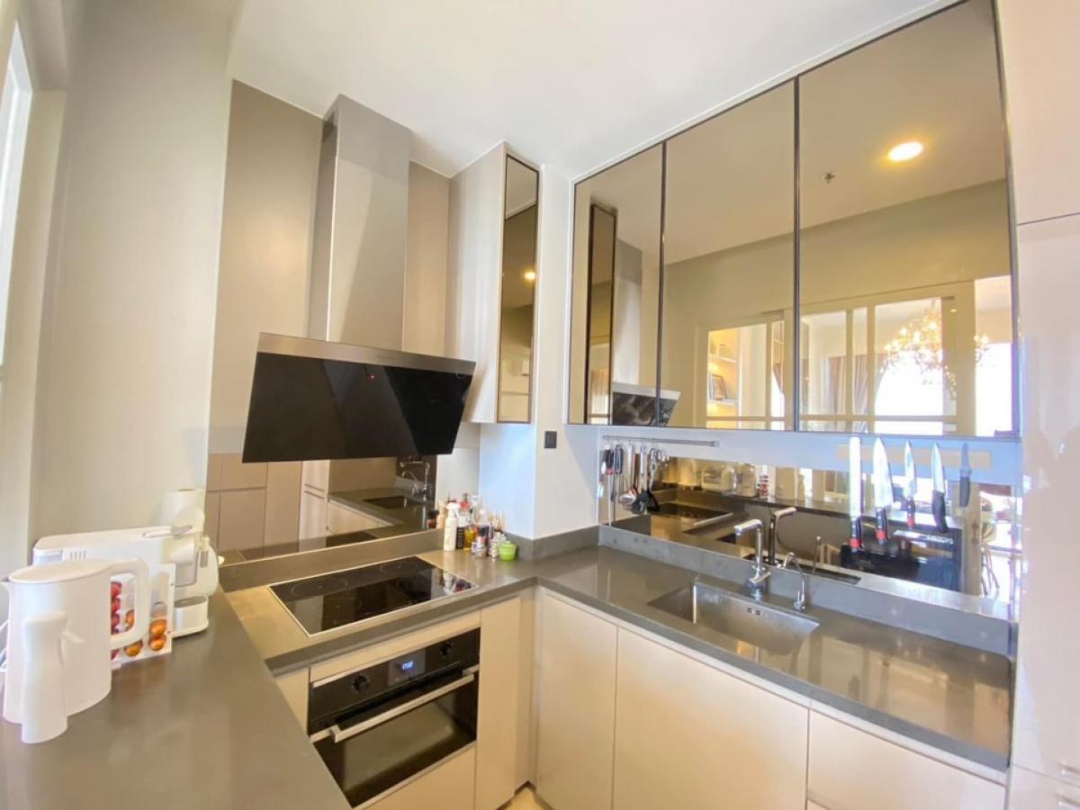 ขายคอนโดสุขุมวิท อโศก ทองหล่อ : 📢👇Park Origin Thonglor, one of the best luxury project and fabulous facilities in Thonglor for sale, good deal, good location, opposite Donki Mall, unblocked view, nice decoration with fully furnished