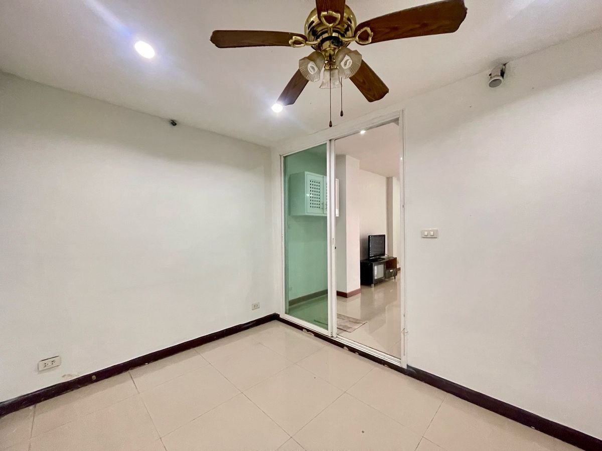 ขายทาวน์โฮมแจ้งวัฒนะ เมืองทอง : ✨ พร้อมขาย! ทาวน์โฮม เดอะ รูฟ แจ้งวัฒนะ (หลังมุม) รีโนเวทใหม่ พื้นที่กว้าง อยู่สบาย