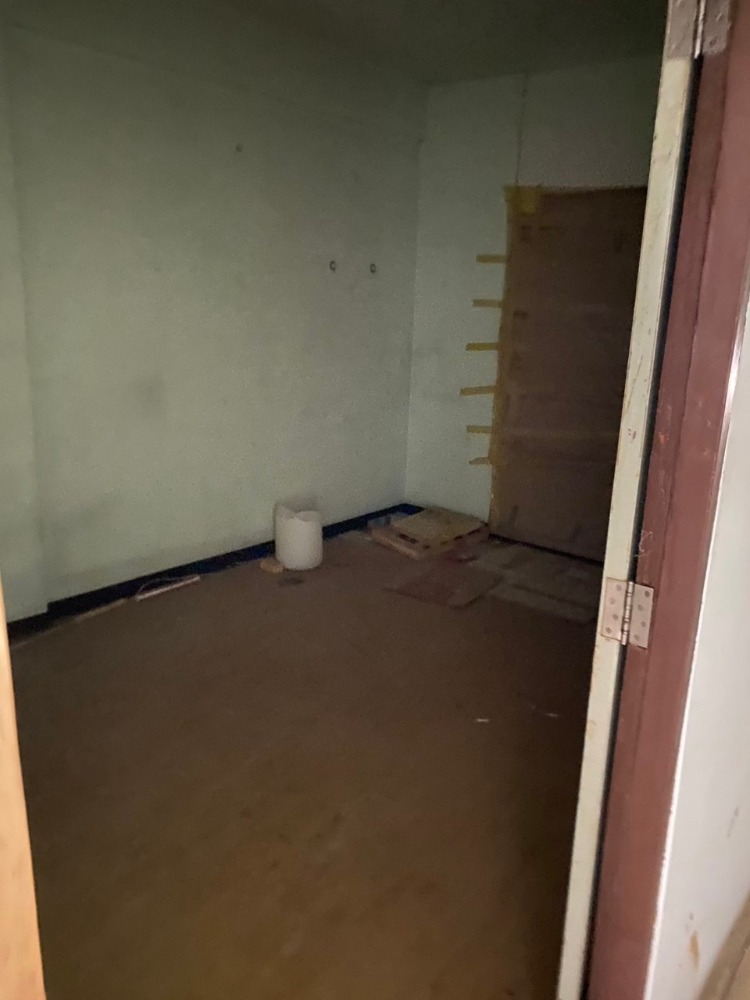 For SaleShop HouseRamkhamhaeng, Hua Mak : S-OFYE101 for sale, commercial building, Soi Ramkhamhaeng 1, 4 floors, size 40 sq m., usable area 160 sq m., 3 bedrooms, 2 bathrooms, 6.4 million 064-959-8900