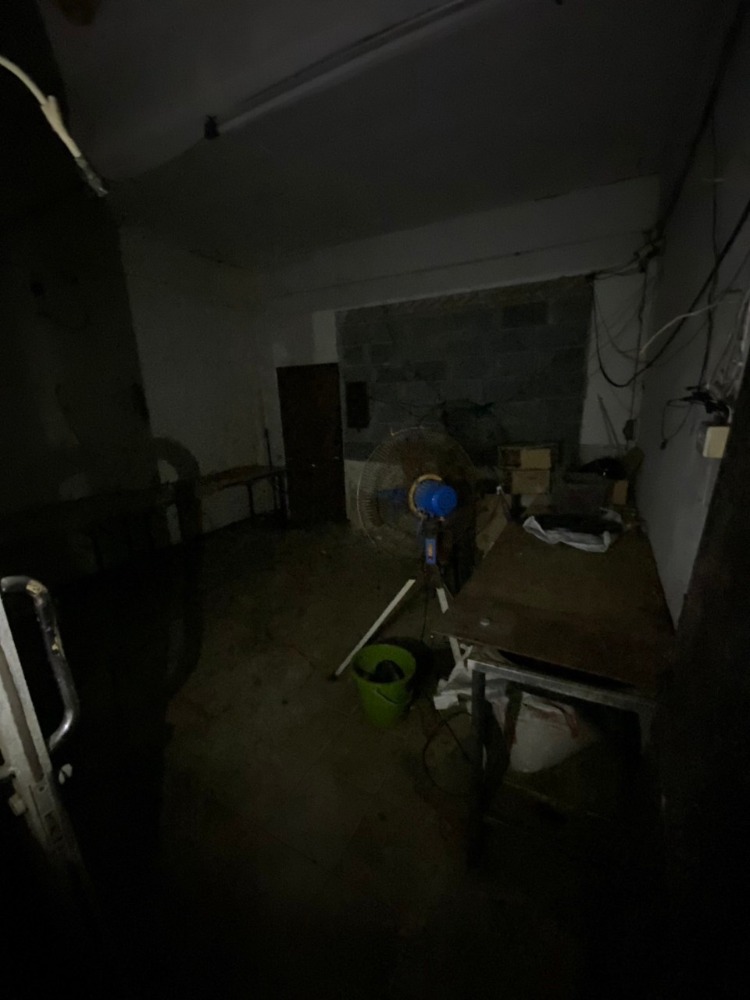 For SaleShop HouseRamkhamhaeng, Hua Mak : S-OFYE102 for sale, commercial building, Soi Ramkhamhaeng 1, 4 floors, size 40 sq m., usable area 160 sq m., 3 bedrooms, 2 bathrooms, 6.4 million 064-959-8900