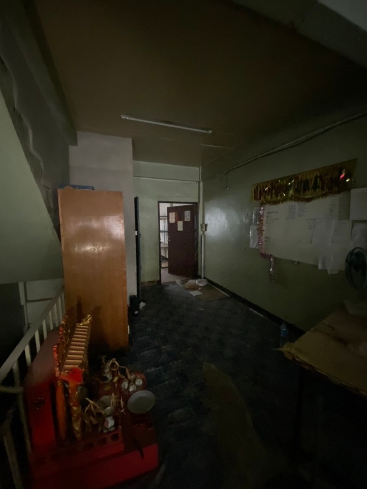 For SaleShop HouseRamkhamhaeng, Hua Mak : S-OFYE102 for sale, commercial building, Soi Ramkhamhaeng 1, 4 floors, size 40 sq m., usable area 160 sq m., 3 bedrooms, 2 bathrooms, 6.4 million 064-959-8900