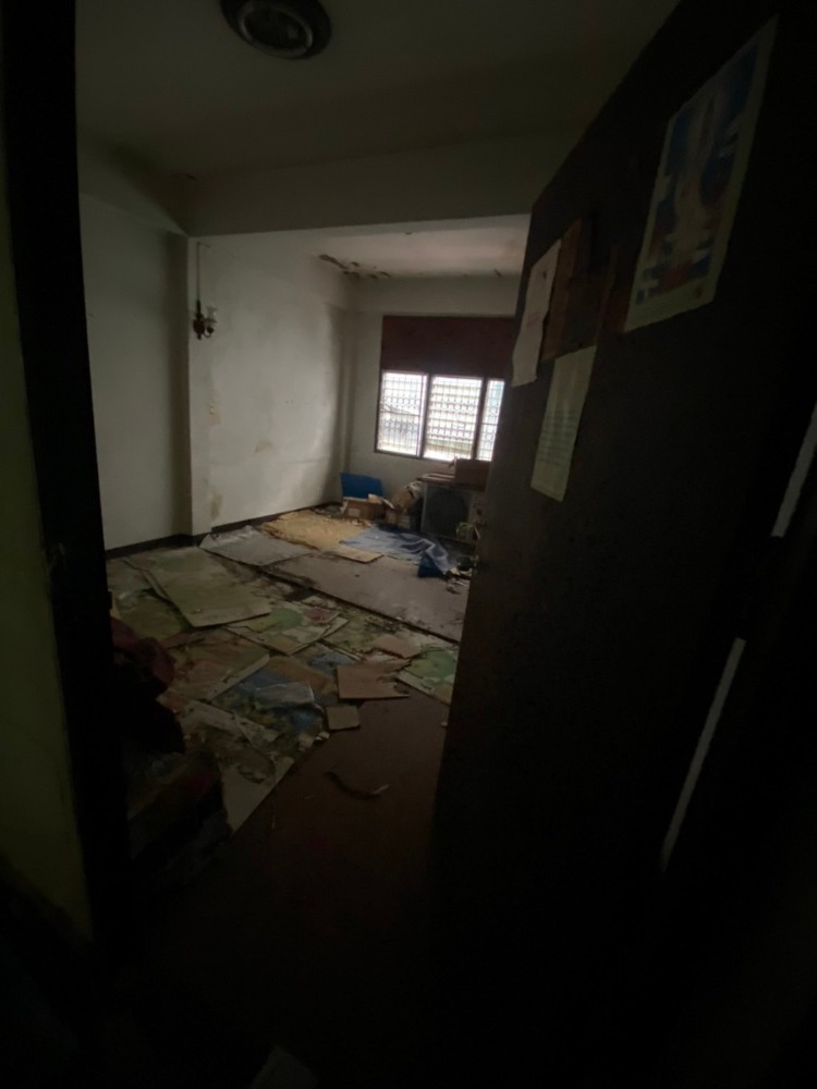 For SaleShop HouseRamkhamhaeng, Hua Mak : S-OFYE102 for sale, commercial building, Soi Ramkhamhaeng 1, 4 floors, size 40 sq m., usable area 160 sq m., 3 bedrooms, 2 bathrooms, 6.4 million 064-959-8900