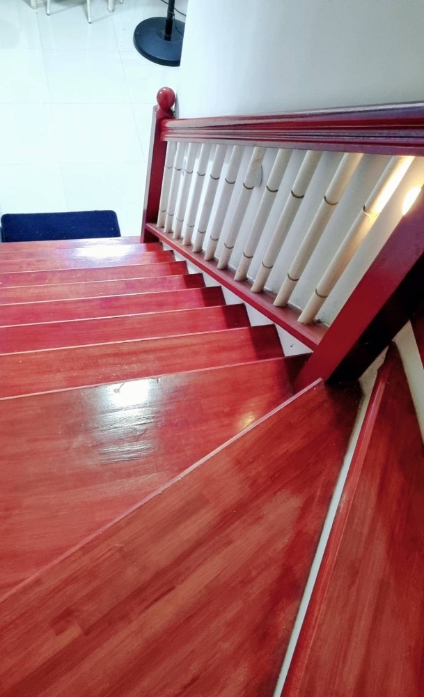 ขายบ้านลาดกระบัง สุวรรณภูมิ : ขายบ้านเดี่ยว ลาดกระบัง ทำเลสวย ทำเลดี บ้านแลนซีโอ คริป Lanceo Crib อ่อนนุช-สุวรรณภูมิ บ้านพร้อมอยู่ พื้นที่ใช้สอย 126 ตรม. 4 ห้องนอน ทำเลดี เดินทางสะดวก ลาดกระบัง, สนามบินสุวรรณภูมิ, สนใจต่อลองได้ 081-2069708