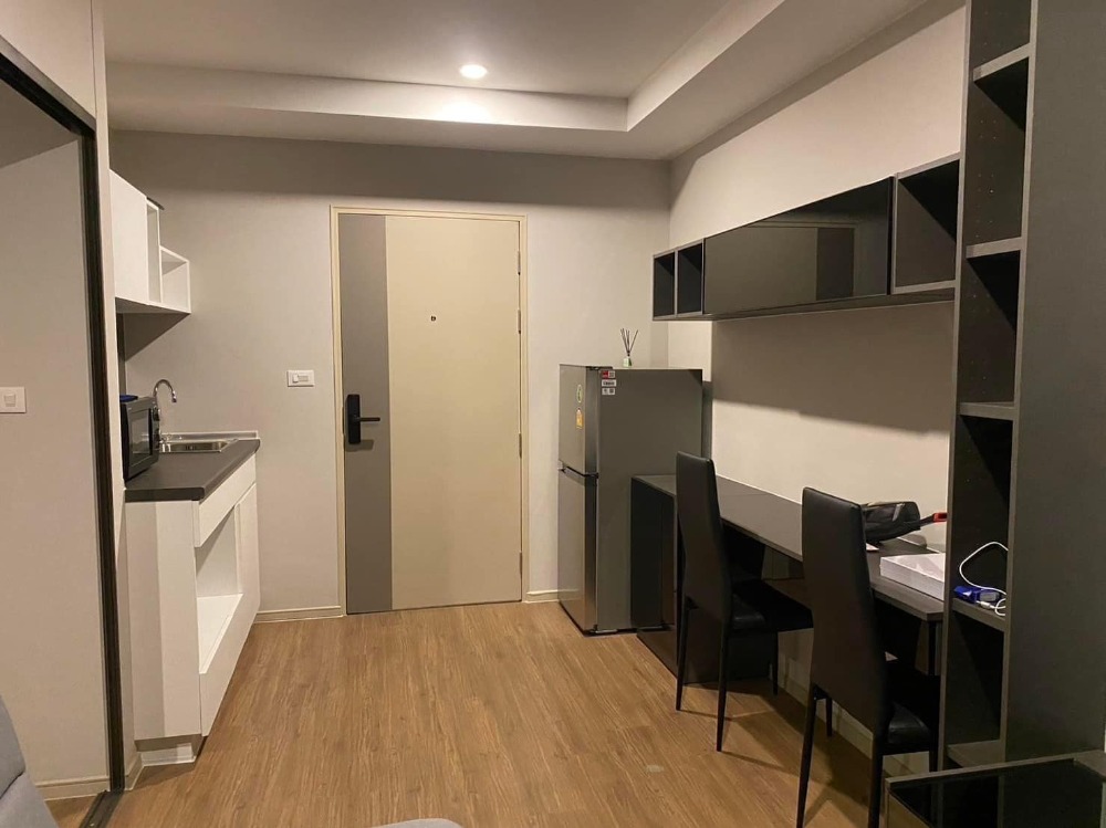 ให้เช่าคอนโดปิ่นเกล้า จรัญสนิทวงศ์ : 👑 Lumpini Selected Charan 65 - Sirindhorn Station 👑 ให้เช่าห้องแต่งพร้อมอยู่ 28 ตรม. ชั้น 8 เฟอร์นิเจอร์ครบ