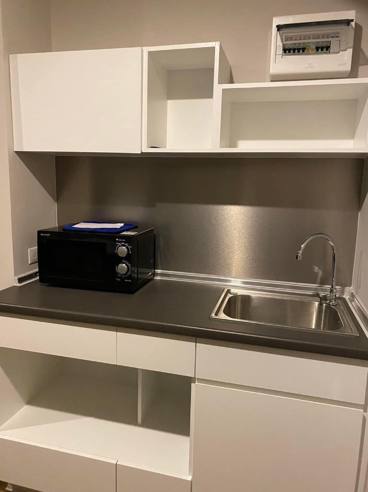 ให้เช่าคอนโดปิ่นเกล้า จรัญสนิทวงศ์ : 👑 Lumpini Selected Charan 65 - Sirindhorn Station 👑 ให้เช่าห้องแต่งพร้อมอยู่ 28 ตรม. ชั้น 8 เฟอร์นิเจอร์ครบ