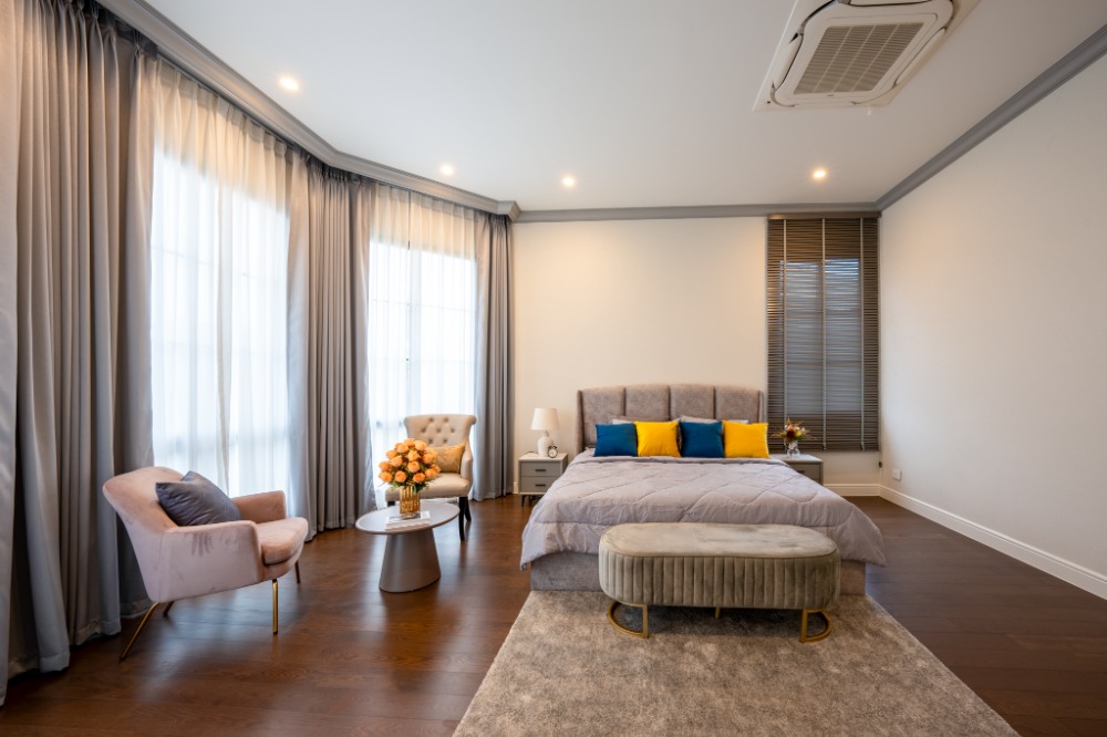 ให้เช่าบ้านพัฒนาการ ศรีนครินทร์ : For RENT: 430,000 THB/Month – Narasiri Krungthep Kreetha