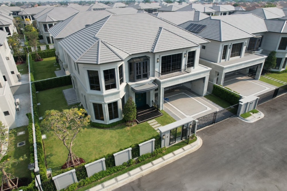 ให้เช่าบ้านพัฒนาการ ศรีนครินทร์ : For RENT: 430,000 THB/Month – Narasiri Krungthep Kreetha