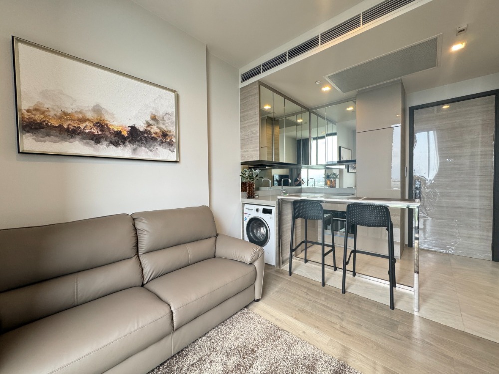 For RentCondoLadprao, Central Ladprao : For rent, 1 bedroom, 35 sq m, high floor, garden view, beautifully decorated, ready to move in.