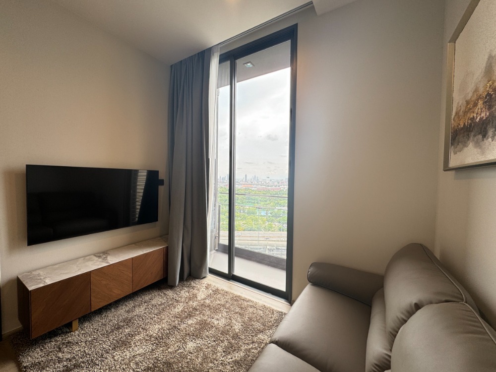 For RentCondoLadprao, Central Ladprao : For rent, 1 bedroom, 35 sq m, high floor, garden view, beautifully decorated, ready to move in.