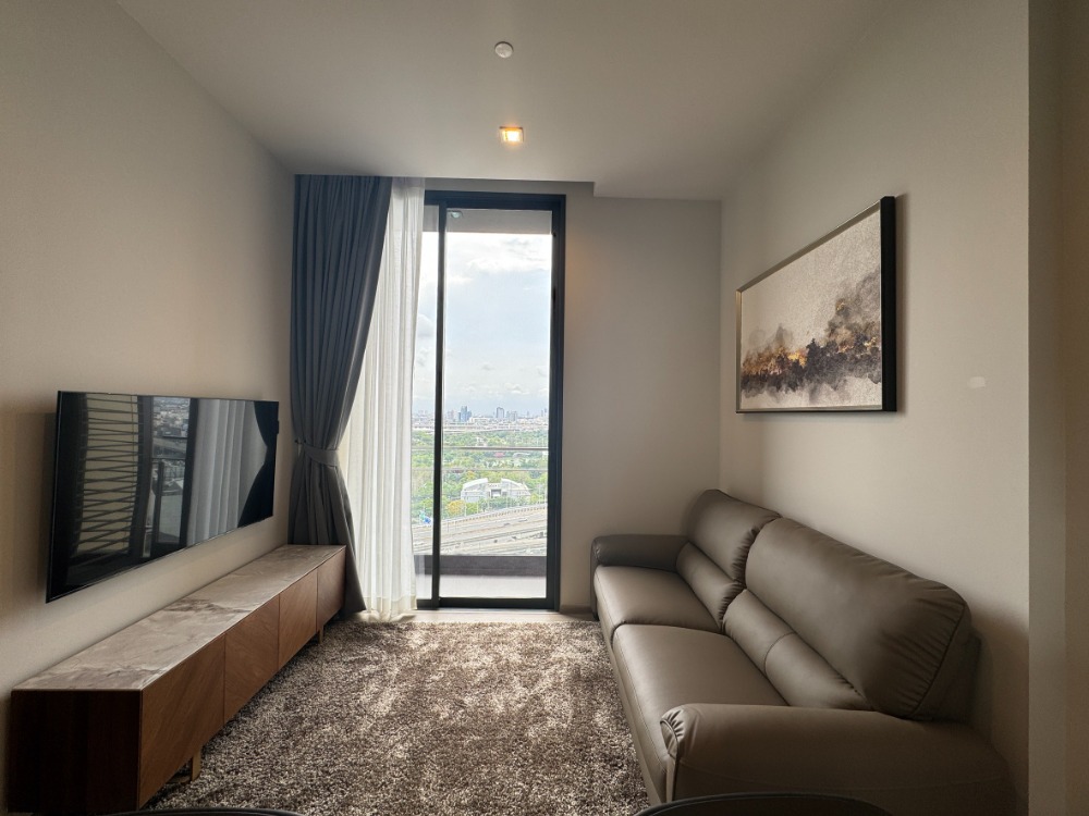 For RentCondoLadprao, Central Ladprao : For rent, 1 bedroom, 35 sq m, high floor, garden view, beautifully decorated, ready to move in.