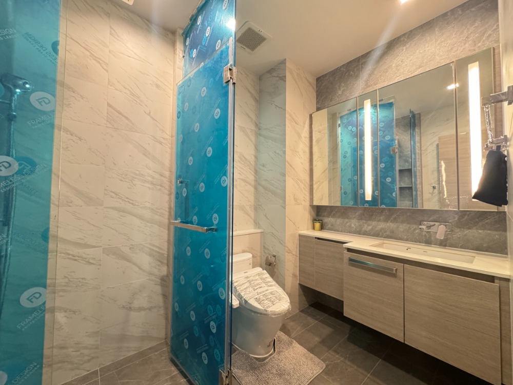 For RentCondoLadprao, Central Ladprao : For rent, 1 bedroom, 35 sq m, high floor, garden view, beautifully decorated, ready to move in.