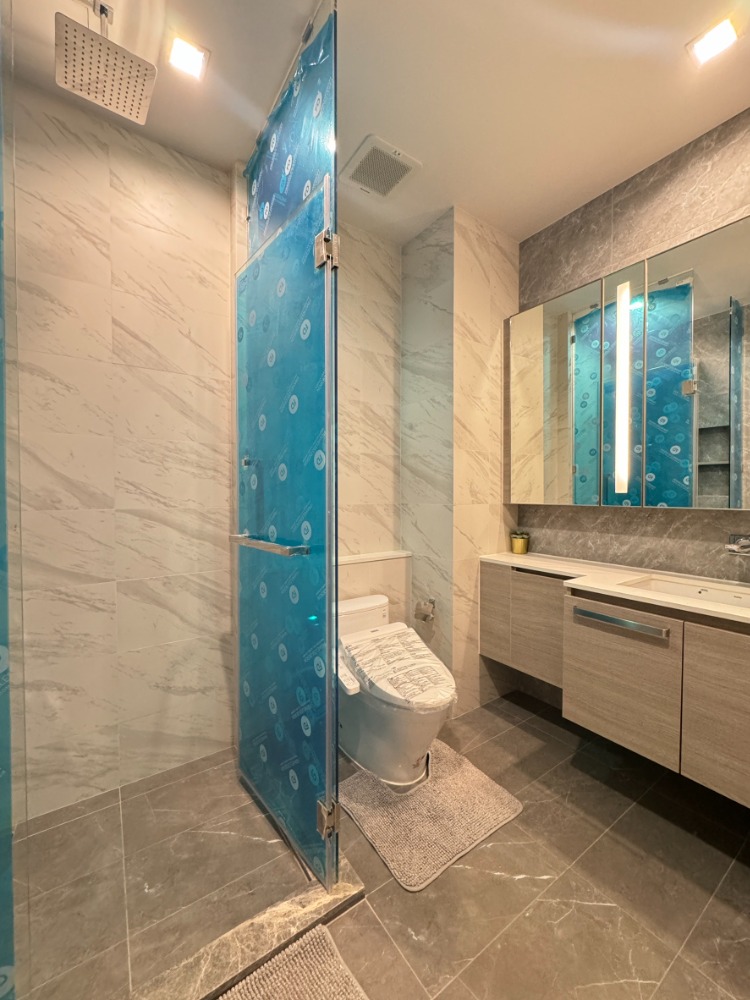 For RentCondoLadprao, Central Ladprao : For rent, 1 bedroom, 35 sq m, high floor, garden view, beautifully decorated, ready to move in.