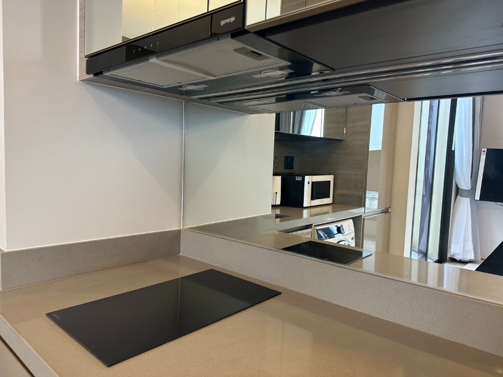 For RentCondoLadprao, Central Ladprao : For rent, 2 bedrooms, 1 bathroom, high floor, corner room, fully furnished, ready to move in.