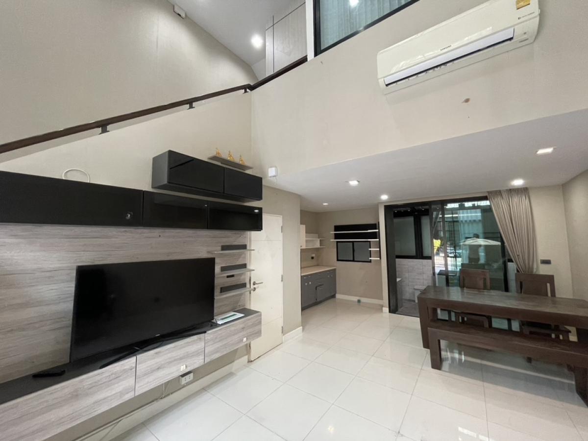 ให้เช่าทาวน์โฮมเกษตรศาสตร์ รัชโยธิน : ให้เช่า บ้านกลางเมืองวิภาวดี  ต้นโครงการ ซอยวิภาวดี 64 เเจ้งวัฒนะซอย 1 ใกล้ bts ราชภัฎพระนคร ม เกษตร ม ศรีปทุม เเละรถไฟฟ้าสายสีเเดง