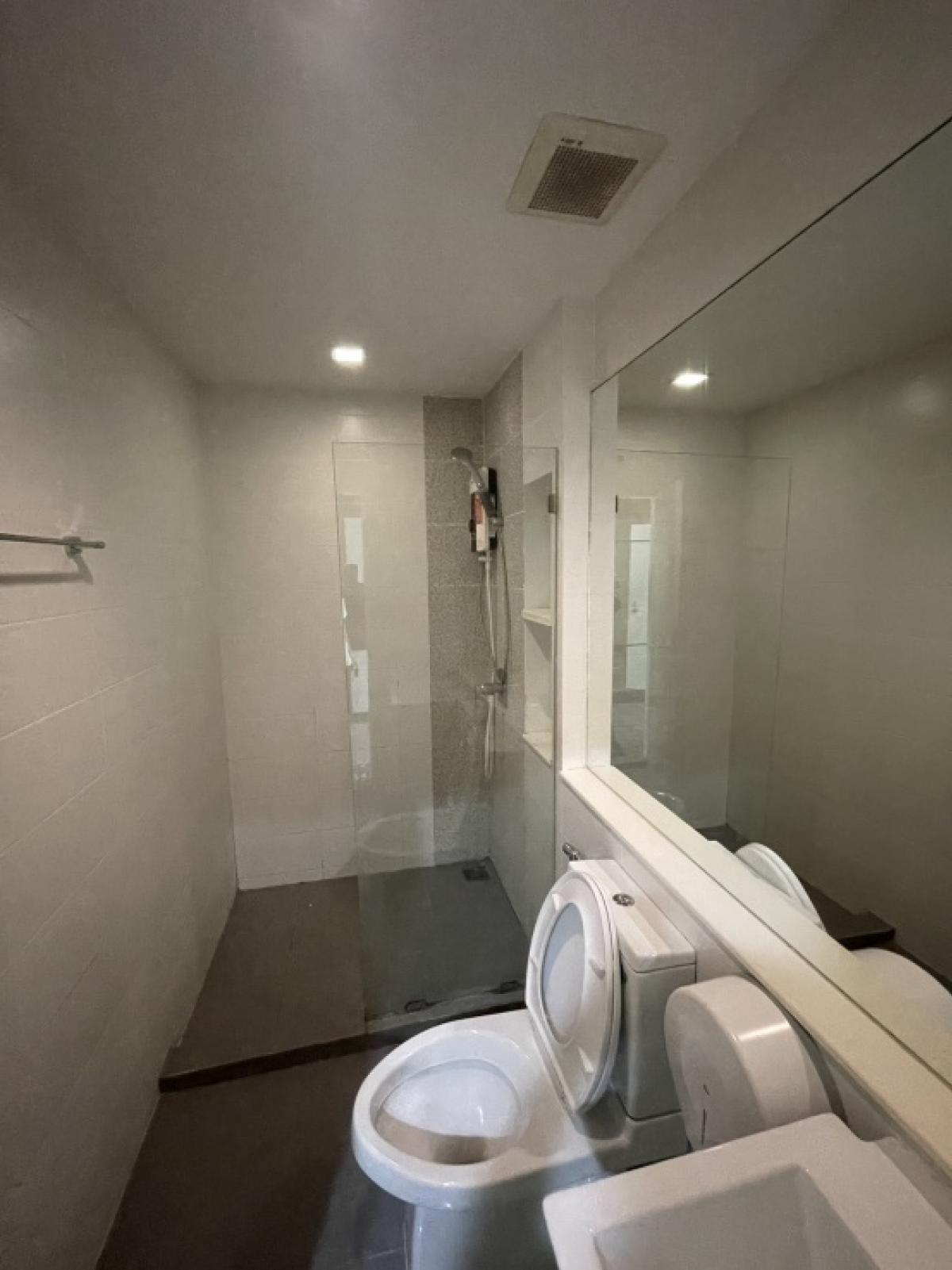 ให้เช่าทาวน์โฮมเกษตรศาสตร์ รัชโยธิน : ให้เช่า บ้านกลางเมืองวิภาวดี  ต้นโครงการ ซอยวิภาวดี 64 เเจ้งวัฒนะซอย 1 ใกล้ bts ราชภัฎพระนคร ม เกษตร ม ศรีปทุม เเละรถไฟฟ้าสายสีเเดง