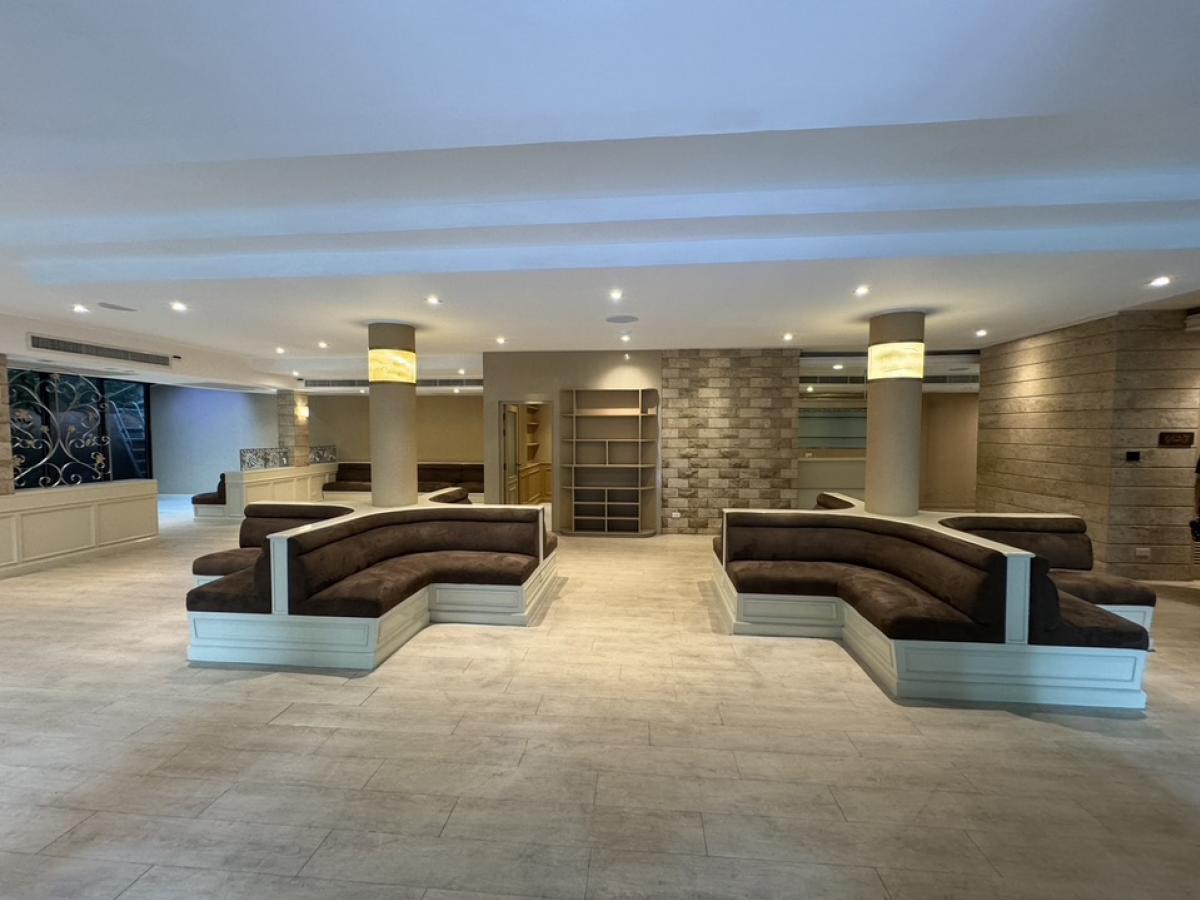 For RentRetail SpaceWitthayu, Chidlom, Langsuan, Ploenchit : 📌Space for rent For opening a restaurant, Ploenchit, Chidlom location, accepting business, clinic, spa, beauty.