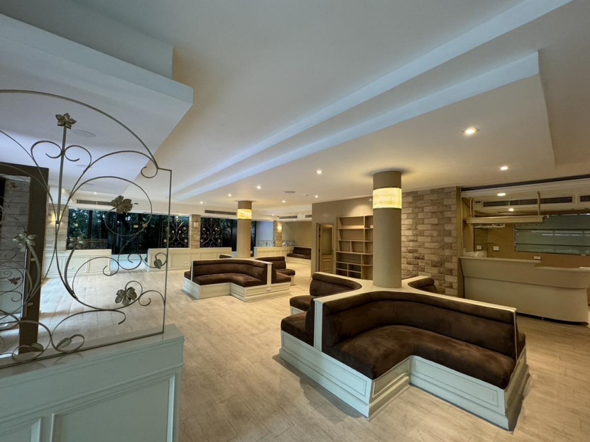 For RentRetail SpaceWitthayu, Chidlom, Langsuan, Ploenchit : 📌Space for rent For opening a restaurant, Ploenchit, Chidlom location, accepting business, clinic, spa, beauty.