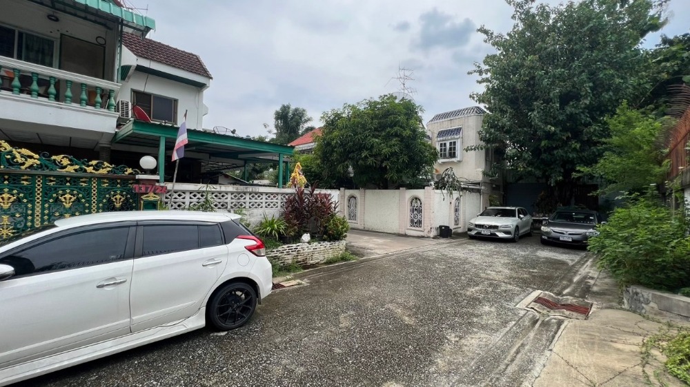 For SaleWarehouseSukhumvit, Asoke, Thonglor : S-GQVX101 Warehouse for sale, Sukhumvit 60/1, 3 floors, size 400 sq m, usable area 1,600 sq m, 1 bedroom, 1 bathroom, 95 million 64-959-8900