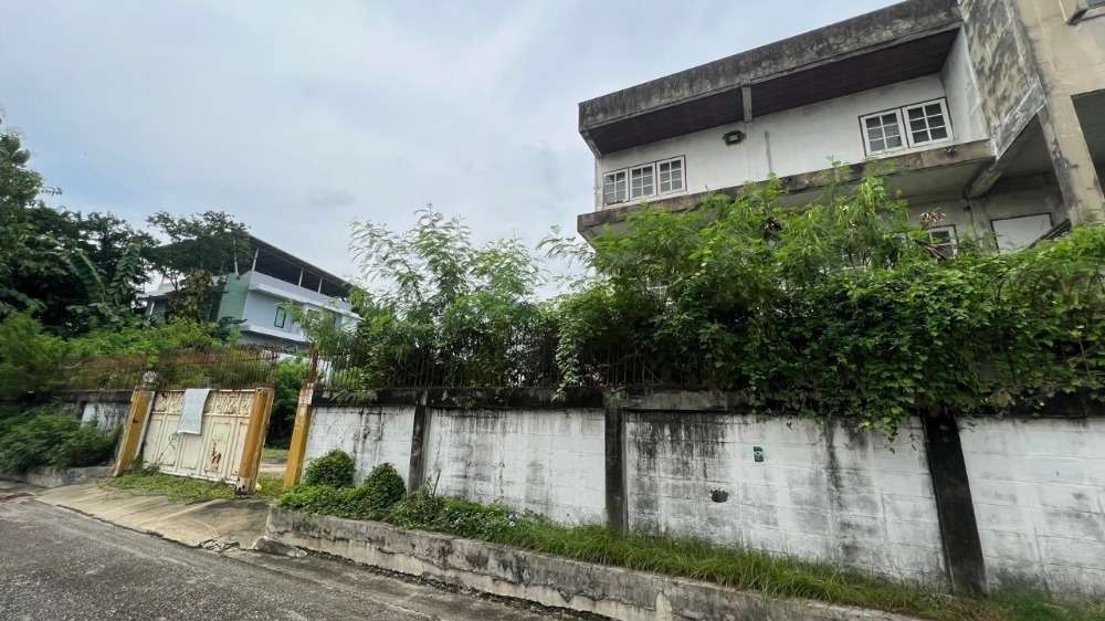 For SaleWarehouseSukhumvit, Asoke, Thonglor : S-GQVX101 Warehouse for sale, Sukhumvit 60/1, 3 floors, size 400 sq m, usable area 1,600 sq m, 1 bedroom, 1 bathroom, 95 million 64-959-8900