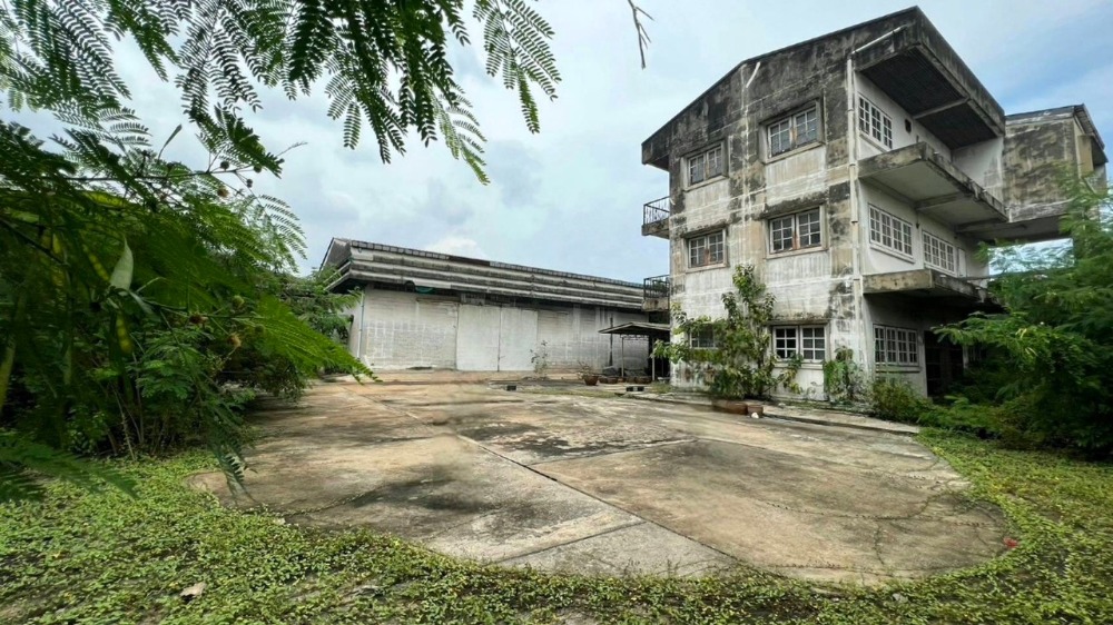 For SaleWarehouseSukhumvit, Asoke, Thonglor : S-GQVX101 Warehouse for sale, Sukhumvit 60/1, 3 floors, size 400 sq m, usable area 1,600 sq m, 1 bedroom, 1 bathroom, 95 million 64-959-8900