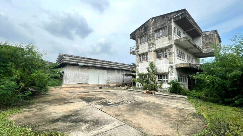 For SaleWarehouseSukhumvit, Asoke, Thonglor : S-GQVX101 Warehouse for sale, Sukhumvit 60/1, 3 floors, size 400 sq m, usable area 1,600 sq m, 1 bedroom, 1 bathroom, 95 million 64-959-8900