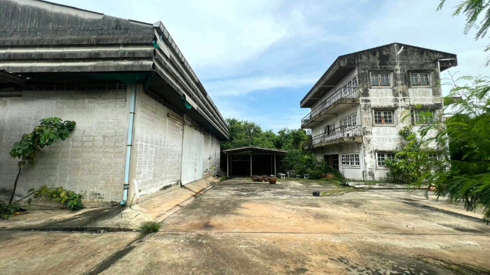 For SaleWarehouseSukhumvit, Asoke, Thonglor : S-GQVX101 Warehouse for sale, Sukhumvit 60/1, 3 floors, size 400 sq m, usable area 1,600 sq m, 1 bedroom, 1 bathroom, 95 million 64-959-8900
