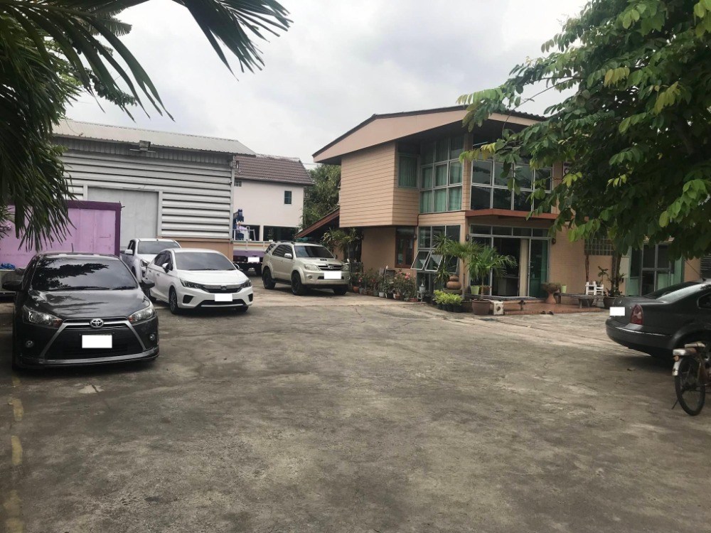 For SaleLandNawamin, Ramindra : ♢ Land with warehouse ♢ Soi Ramintra 8 | 255.00 sq.w. | Can be exited in many ways, Soi Ramintra, Soi Maiyrap (Ramintra 14), Lat Pla Khao Road, Kaset Nawamin