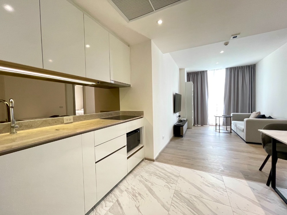 ให้เช่าคอนโดสุขุมวิท อโศก ทองหล่อ : 2beds 2baths 62sqm for rent