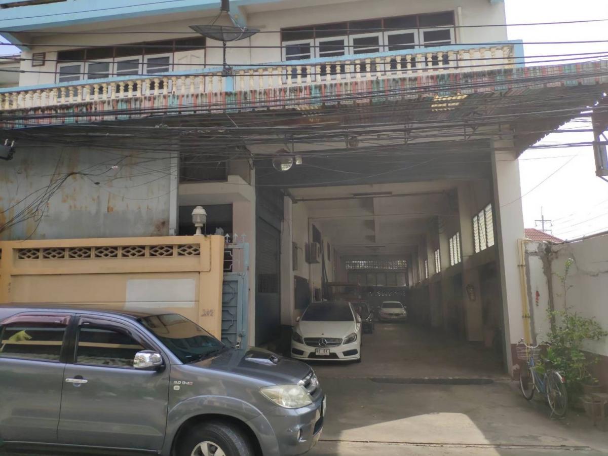 For SaleHome OfficeRama 2, Bang Khun Thian : Commercial building for sale with land, can be used as an office, factory or warehouse, area 145 square meters.