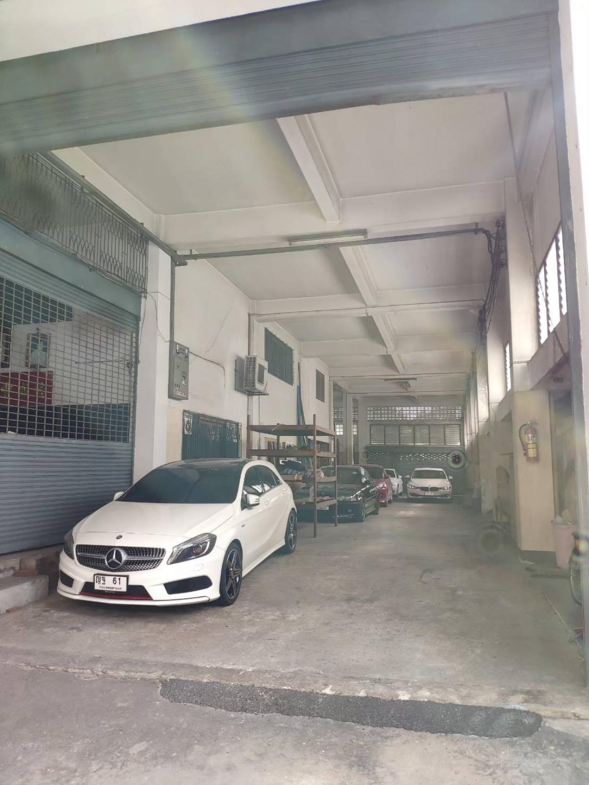 For SaleHome OfficeRama 2, Bang Khun Thian : Commercial building for sale with land, can be used as an office, factory or warehouse, area 145 square meters.