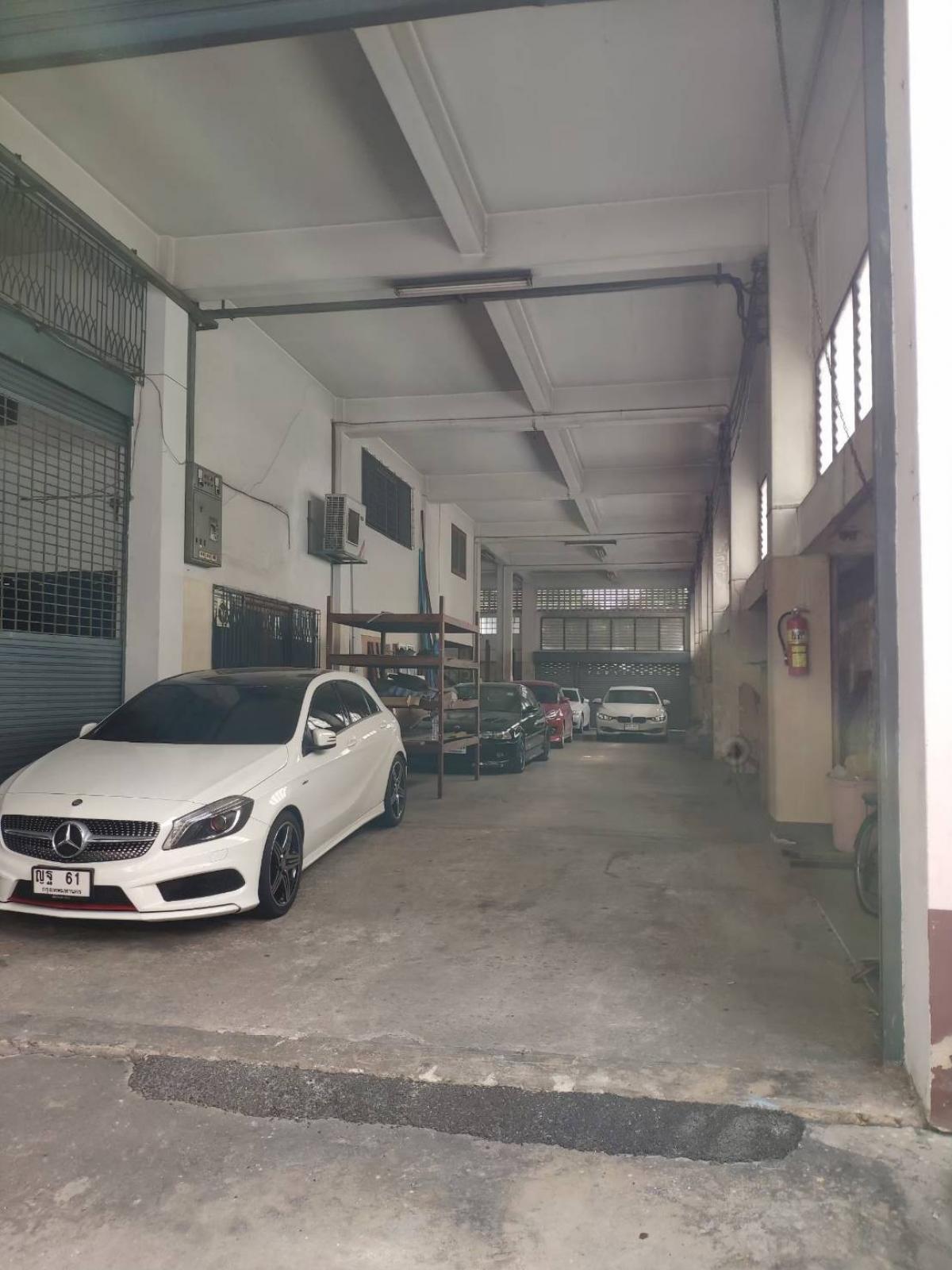 For SaleHome OfficeRama 2, Bang Khun Thian : Commercial building for sale with land, can be used as an office, factory or warehouse, area 145 square meters.
