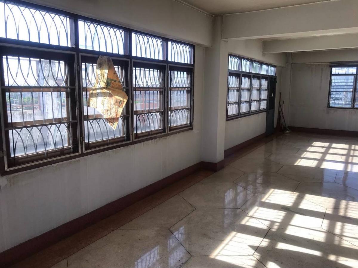 For SaleHome OfficeRama 2, Bang Khun Thian : Commercial building for sale with land, can be used as an office, factory or warehouse, area 145 square meters.