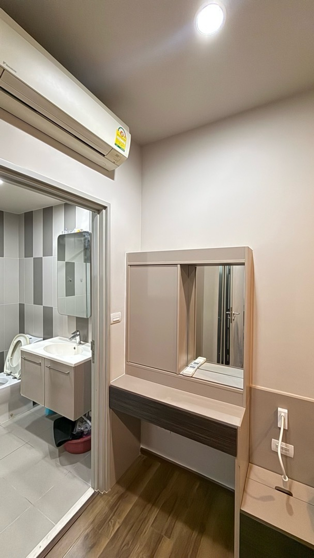 For SaleCondoSapankwai,Jatujak : Selling 1 bedrooms, 31.05 and 40.25 sqm, many markets