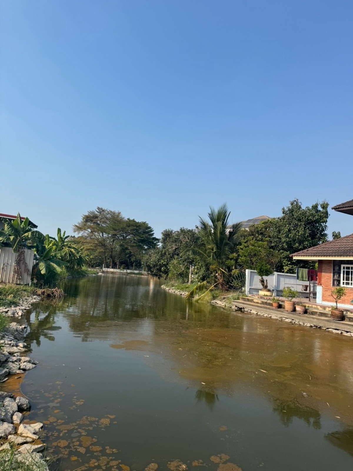 ขายที่ดินพระราม 5 ราชพฤกษ์ บางกรวย : ขายที่ดินริมทะเลสาบหมู่บ้าน