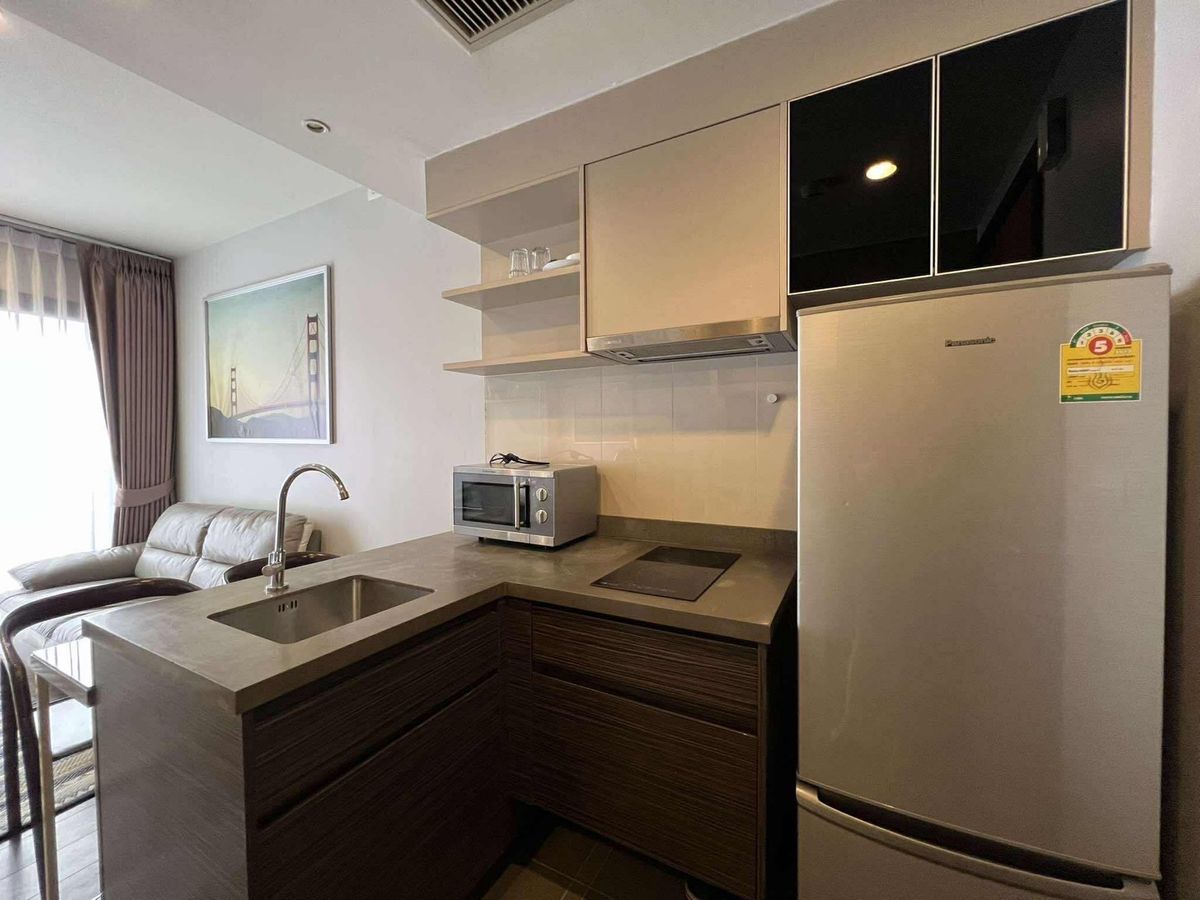 ขายคอนโดสะพานควาย จตุจักร : 31 SQM 4,090,000  / rent 17,000 