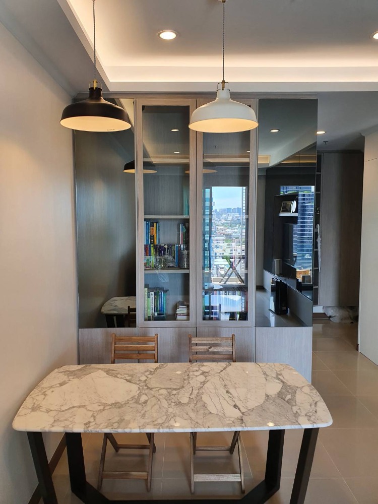 ขายคอนโดราชเทวี พญาไท : ขายด่วน!! คอนโด 1 ห้องนอน ศุภาลัย เอลีท พญาไท | ขนาด 61 ตร.ม. | ชั้น 18 ทิศเหนือ | เพดานสูง 3 เมตร