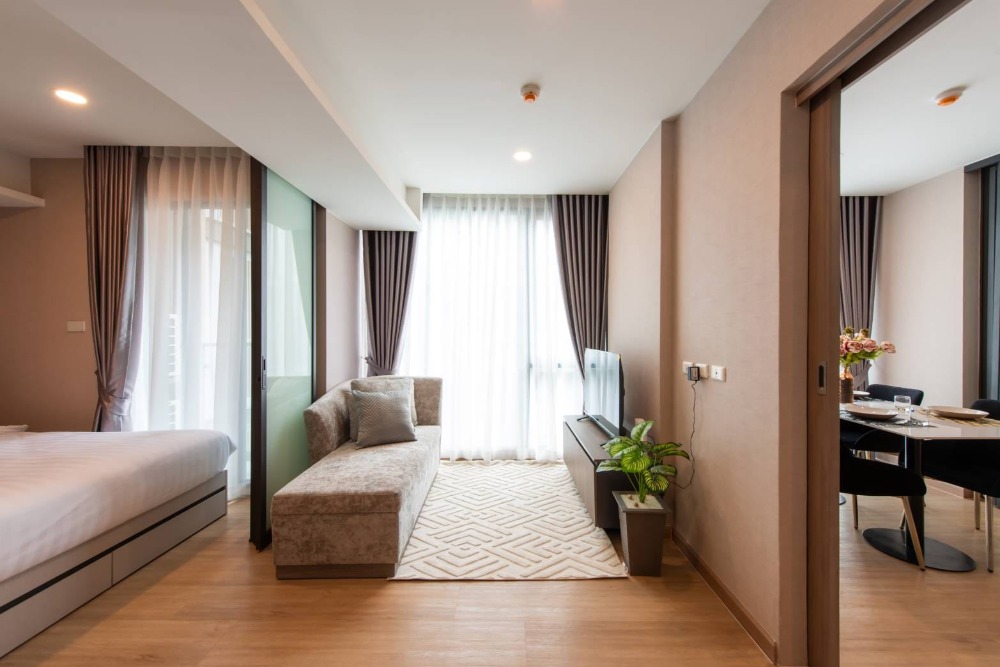For RentCondoRama9, Petchburi, RCA : LLOYD Soonvijai-Thonglor