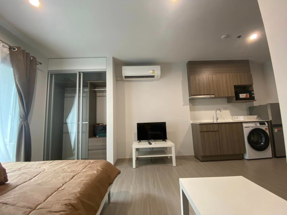 Parkland Condo Phetkasem 56, new room, ready to move in. Loading...