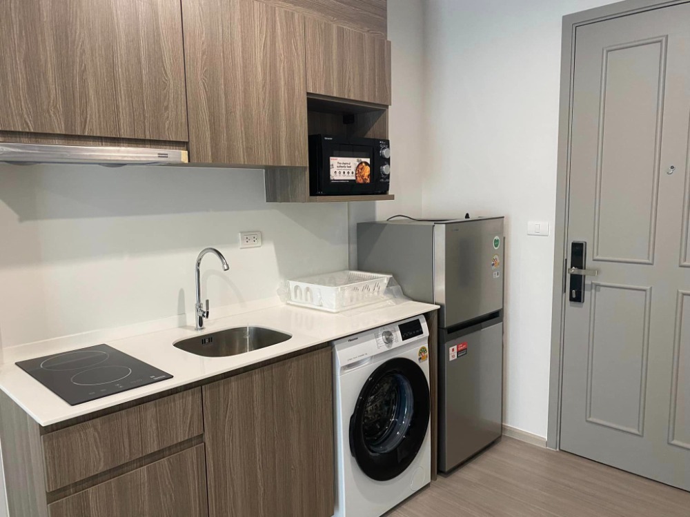 Parkland Condo Phetkasem 56, new room, ready to move in. Loading...