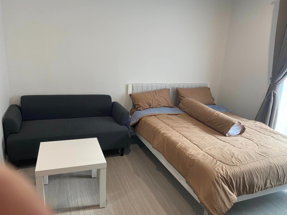 Parkland Condo Phetkasem 56, new room, ready to move in. Loading...