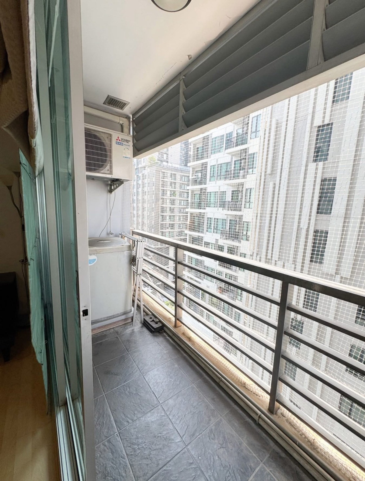 For RentCondoAri,Anusaowaree : ★ Noble Lite Ari ★ 32 sq m., 10+th floor (studio), ★ near BTS Ari ★ near La Villa, Big C Phahonyothin, University of the Thai Chamber of Commerce ★ Many amenities ★ Complete electrical appliances